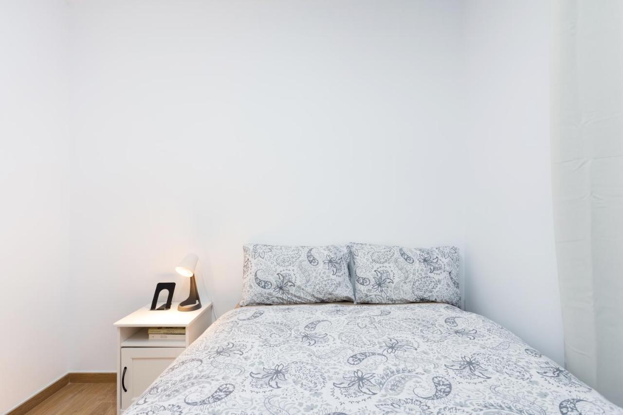 Home2Book Design Black & White Santa Cruz Home Luaran gambar