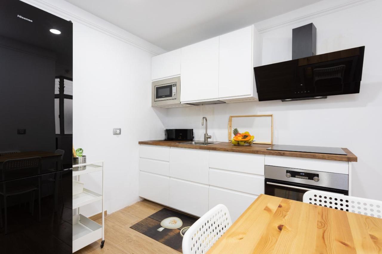 Home2Book Design Black & White Santa Cruz Home Luaran gambar